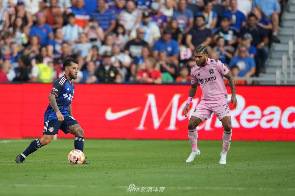 三分投篮占 三分投篮占