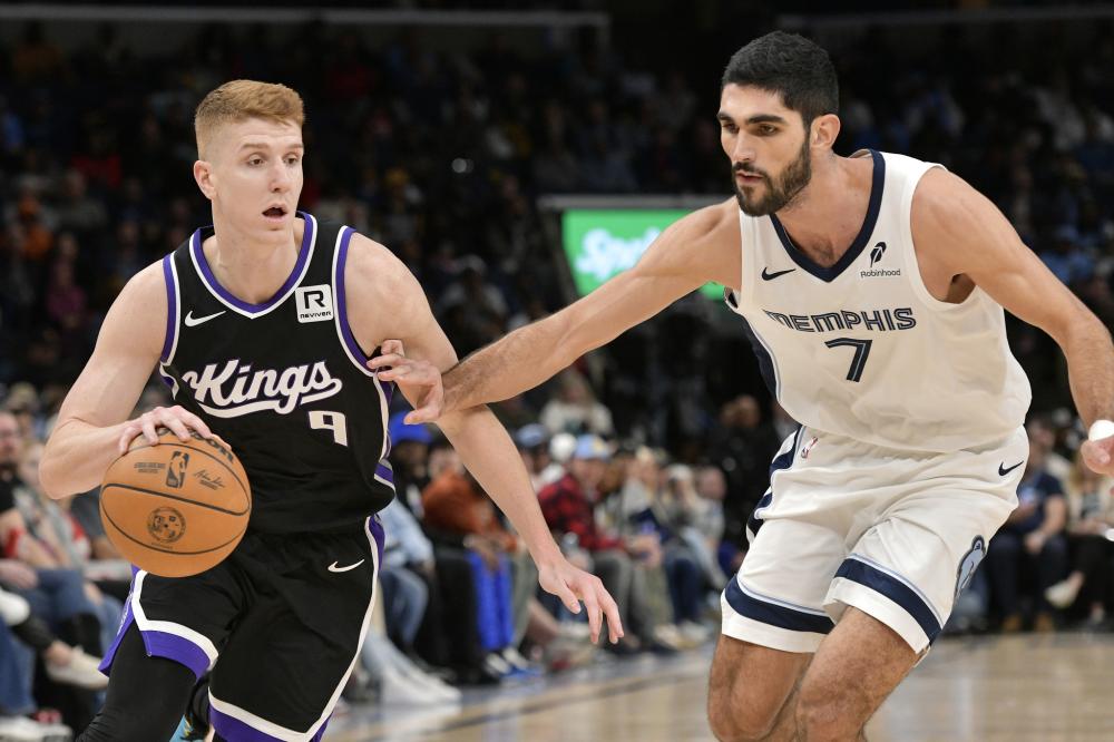 她不仅在里 她不仅在里