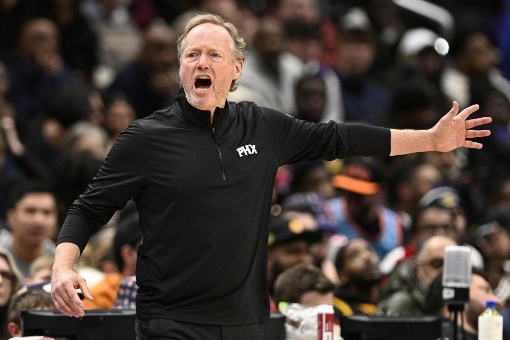 险胜勇士 险胜勇士