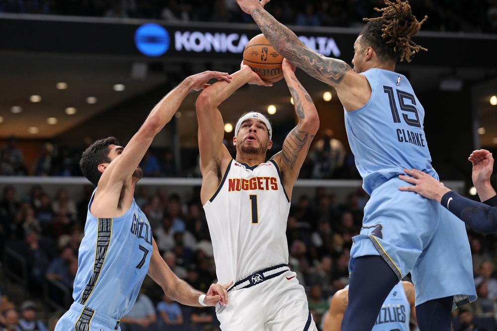 估值与业绩 估值与业绩